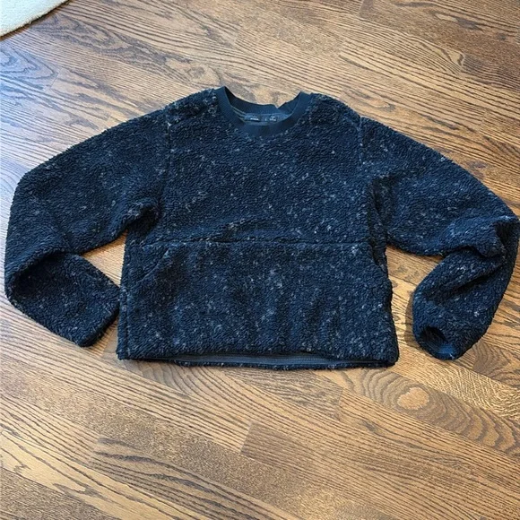 NWT Prana Polar Escape boulce fuzzy Sweatshirt size Large and reversible - Picture 2 of 10